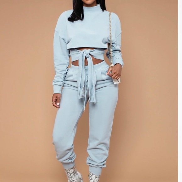 2 Piece Set - Picture 2 of 2